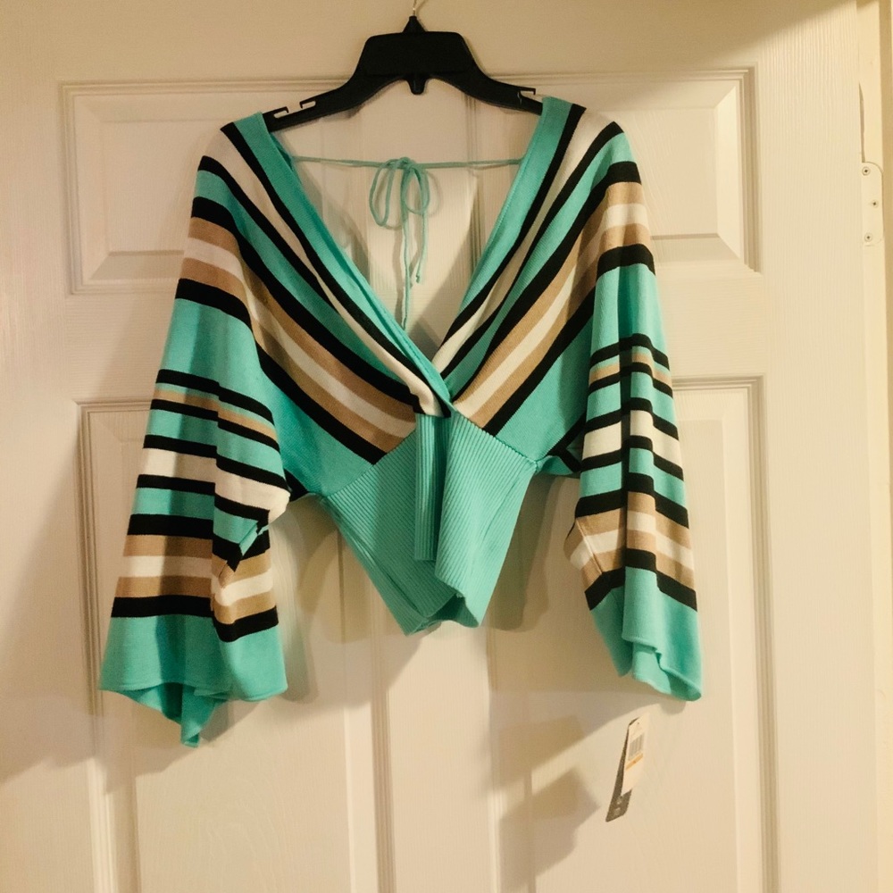 NWT🎉Small- HOT🔥